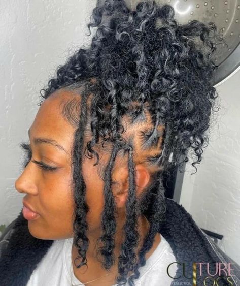 Goddess Starter Locs, Goddess Locs Real Hair, Coil Locs, Female Loc Styles, Locs Starter, Natural Hair Short Cuts, Short Locs, Short Locs Hairstyles, Loc Hairstyles