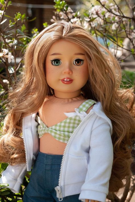 American Girl Doll Hairstyles, Custom American Girl Dolls, Best Christmas Toys, Doll Aesthetic, Our Generation Dolls, American Doll Clothes, Doll Photography, Doll Repaint, Ag Dolls