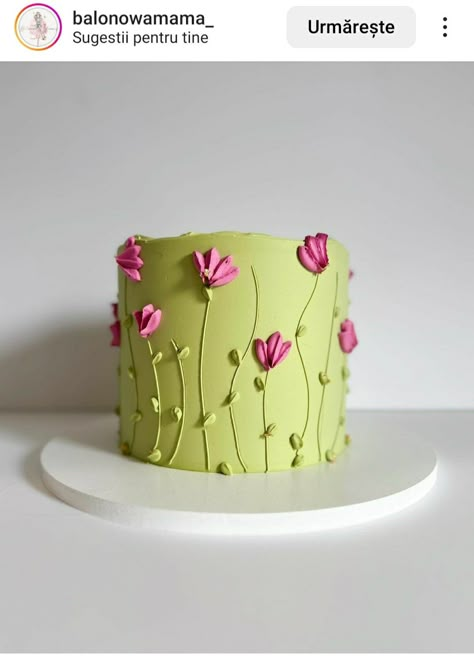 Personal Cake Ideas, Festive Birthday Cake, Single Tier Cake Designs, Small Birthday Cakes Ideas, 33 Birthday Ideas Women Cake, Minimalist Cake Birthday Simple, Pink And Green Cakes, 1kg Cake Design, Cake Designs With Flowers