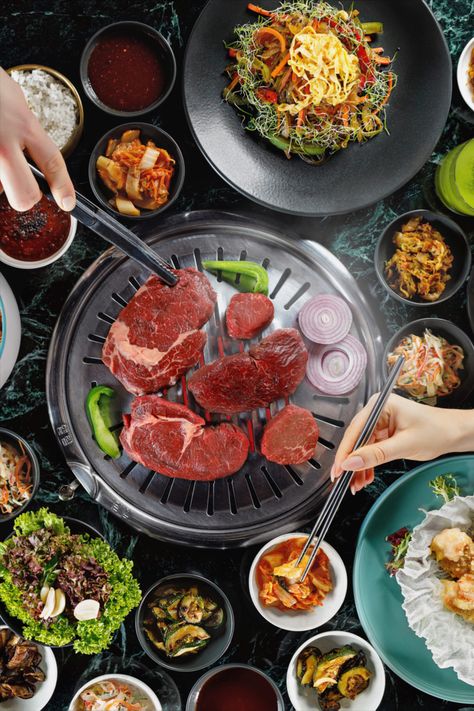 Korean Barbecue in Kim Kimchi, Kyiv and Lviv Waikiki Aesthetic, Korean Bbq Aesthetic, Korean Buffet, Korean Bbq Restaurant, Bbq Pitmaster, Table Products, Bbq Table, Korean Barbecue, Kimchi Fried Rice