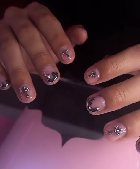 Men’s Valentines Nails, Asap Rocky Nails, Real Nail Ideas, Star Design Nails, Guy Nail Art, Chill Nails, Acrylic Nails Chrome, Female Nails, Minimal Nail Art