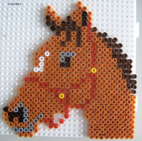 Pferd Bügelperlen / Horse hama perler beads Perler Beads Ideas, Melt Beads Patterns, Perler Projects, Hamma Beads Ideas, Easy Perler Bead Patterns, Melty Bead Patterns, Pearl Beads Pattern, Easy Perler Beads Ideas, Art Perle