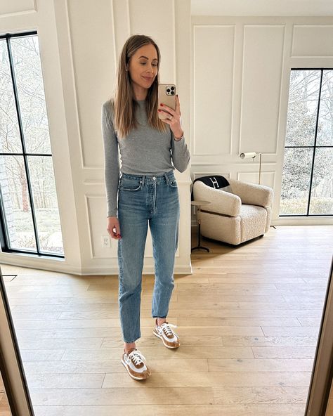 Preppy Jeans Outfit Summer, Agolde 90s Pinch Waist Outfit, Long Sleeve Tee Outfit, Outfits Ideas Jeans, Teachers Outfits, Agolde 90s Pinch Waist, Chic Jean Outfits, Shorts Summer Outfit, Jeans Outfit For Work