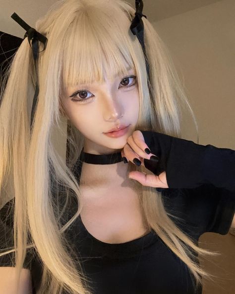 Misa Amane Outfit, Misa Amane Cosplay, Kawaii Outfit Ideas, Easy Cosplay, Y2k Hair, Misa Amane, Hazel Eyes, Pretty Selfies, Pretty Makeup