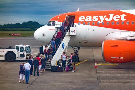 EASYJET passengers are being warned to check their luggage, after one man was caught out – due to his wheels being too big. Liam Allinson, from Edinburgh, was forced to fork out another £24 after staff told him his two inch wheels meant his suitcase was too large to be taken into the cabin. Despite […] Commercial Pilot, All Airlines, Catch Flights, Caught Out, Gatwick, Balearic Islands, Hand Luggage, The Cabin, Majorca