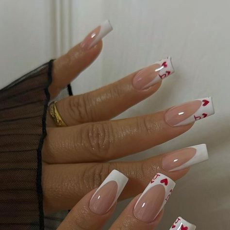 Cute Valentine’s Day Nails With Initial, Nails A Initial, M Initial On Nail, Almond Nails With Initial, A Initial Nails, Bf Initials On Nails, Nails With Bf Initials, Sonia Sanchez, Initial Nails