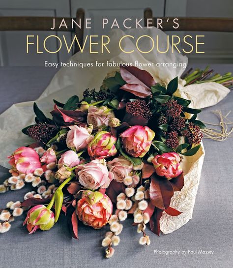 Jane Packer's Flower Course: Easy techniques for fabulous flower arranging: Packer, Jane: 9781788791885: AmazonSmile: Books Willow Bouquet, Wrapped Bouquet, Classic Bouquet, Flower School, A Bouquet Of Flowers, Spring Bouquet, Pink Bouquet, Deco Floral, Bouquet Of Flowers