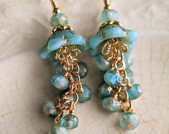 Czech Beads Jewelry, Glass Flower Earrings, Aqua Flowers, Creative Earrings, Lampwork Bead Earrings, Aqua And Gold, Gold Flower Earrings, Golden Highlights, Aqua Beads