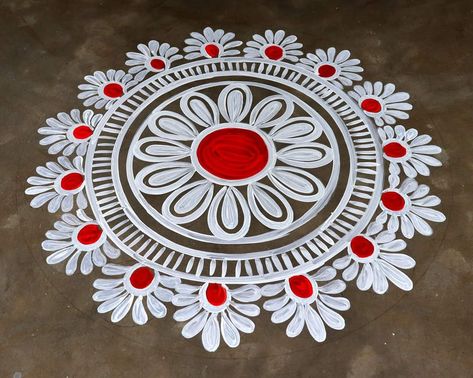 White Rangoli Designs Latest, White Paint Rangoli Designs On Floor, Red And White Rangoli Designs, Rangoli Circle Designs, Rangoli With Paints On Floor, White Paint Rangoli, Colourful Alpona, Simple Colour Rangoli Designs, Rangoli Designs With Paint