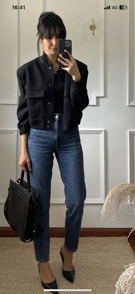 Work Style Women 2024, Sophisticated Mom Outfits, Black Bomberjack Outfit Aesthetic, Bomer Outfits Women, Feminine Classic Style Outfit Ideas, Cropped Wool Jacket Outfit, Pub Dinner Outfit, Button Down Work Outfit, Classy Everyday Outfits Minimal Classic