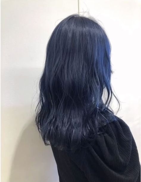 Dark Blue Hair, Hair Streaks, Hair Color Purple, Pretty Hair Color, Hair Color Blue, Dye My Hair, Hair Dye Colors, Cool Hair, Hair Inspiration Color