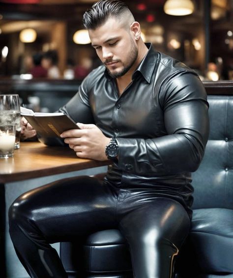 Are you buying him lunch...? | Instagram Leather Men Outfit, Leather Jeans Men, Leather Fashion Men, Tight Leather Pants, Mens Leather Clothing, Mens Leather Pants, Leather Jeans, Leather Wear, October 27