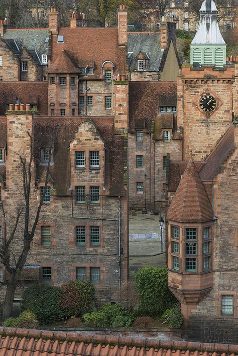 Dean Village Edinburgh, Courtyard Building, North Ireland, Landscape References, Fantasy Scenery, Edinburgh Uk, Scottish History, Photo Walk, Perspective Art