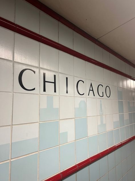 Subway Train Aesthetic, Chicago L Train Aesthetic, Subway Night Aesthetic, Aesthetic Subway, Subway Aesthetic, Chicago Subway Map, Aesthetic Train, Train Aesthetic, City Aesthetic