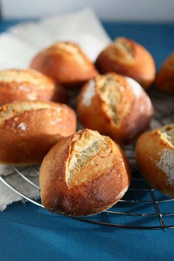 Weizenbrötchen - German Hard Rolls with Poolish Poolish Bread Recipes, German Brotchen Recipe, Brotchen Recipe, Crisp Bread, Hard Rolls, Taste Of Home Recipes, Bread Flour, Rolls Recipe, Taste Of Home