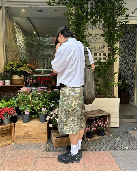 Another’s with real tree 🍂🍂🍂 Tree Planting Outfit, Mens Fashion Inspo Outfits, Nature Streetwear, Nature Guy Outfit, Real Tree, Real Tree Pants, Real Tree Outfit, Real Tree Camo Pants Outfit Men, Streetwear Ideas