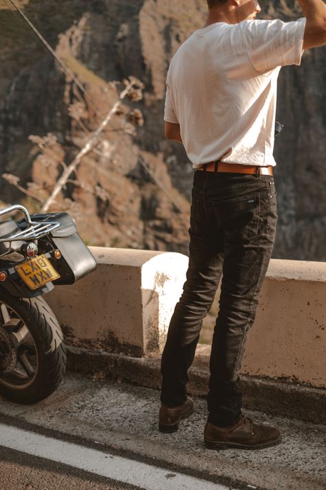 Cafe Racer Outfit Men, Biker Outfit Men Motorcycles, Biker Outfit Ideas, Men Casual Outfit Ideas, Biker Outfit Men, Boys Outfit Ideas, Motorcycle Fashion Men, Biker Style Men, Bike Riding Outfit