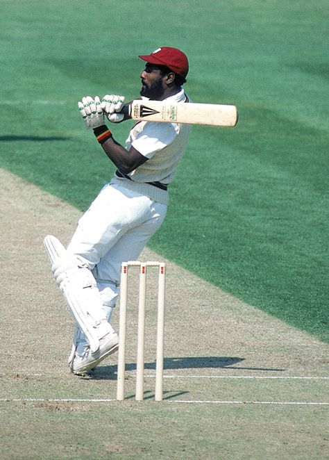 Vivian Richards, Cricket Images, West Indies Cricket Team, Cricket Photos, Viv Richards, Sunderland Football, Cricket Ball, Sporting Legends, World Cricket