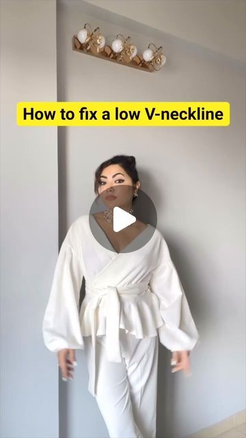 FASHION ╳ OUTFIT ╳ LIFESTYLE on Instagram: "Uncomfortable with low V-necks? 🤔 This simple hack will change your life! Try it and let me know how it works for you! 👇 Like this if you’re saving this for later! ❤️ Huge thanks to @tanisthabasu for the inspiration! 🙌

v-neck hack, fashion hacks, styling tips, clothing hack, low neckline, outfit ideas, style inspiration, effortless style, wardrobe solutions, fashion tips.

#vnneckhack #fashionhack #stylingtip #stylehack #clothinghack #lowneckline #fashiontips #styletips #easystyle" Wardrobe Solutions, Low Neckline, Fashion Hacks Clothes, Clothing Hacks, Simple Tricks, Simple Style, Effortless Style, V Neck, Style Inspiration