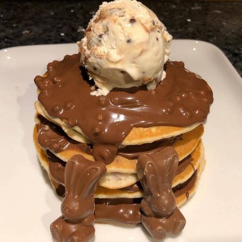 ☆Chocolate☆ on Instagram: “Pancakes😋😋🥞 Tag your friends!🍫 @helenjtea #nutella #icecream #choco #chocolatelover #chocolate #cake #pancakes #pancakestower #breakfast…” Cute Food, Chocolate Lovers, Nutella, Pancakes, Ice Cream, Dessert Recipes, Favorite Recipes, Cake