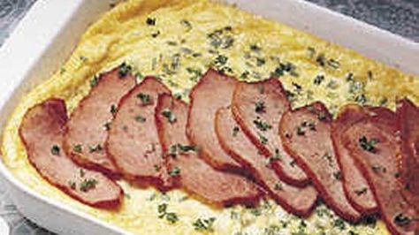 Brunch Oven Omelet with Canadian Bacon Oven Omelet, Canadian Bacon Recipes, Sandwich Wraps Recipes, Sandwich Wrap, Canadian Bacon, How To Cook Ham, Sandwiches And Wraps, Bread Box, Delicious Sandwiches