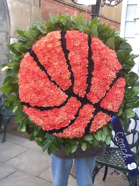 Basketball Basketball Flower Bouquet, Sympathy Floral, Fake Flower Arrangements, Sympathy Arrangements, Large Flower Arrangements, Unique Flower Arrangements, Flower Business, Memorial Flowers, Cemetery Flowers