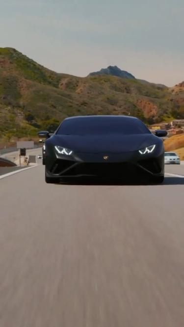 Luxury Car Videos Aesthetic, Lamborghini Video, Auto Videos, Car Racing Video, Aesthetic Clips, Car Lamborghini, Lamborghini Models, Super Fast Cars, V12 Engine