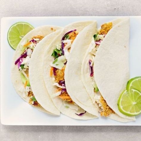 Low FODMAP Crunchy Fish Tacos These fresh and simple low FODMAP crunchy fish tacos are the perfect way to shake up your weeknight routine! Made with a few simple ingredients, they'll be a family favourite in no time! The post Low FODMAP Crunchy Fish Tacos appeared first on The FODMAP Formula. Crunchy Fish Tacos, Low Fodmap Salmon, Fodmap Salmon, Crunchy Fish, Fodmap Dinner, Fod Map, Fodmap Lunch, Fodmap Recipes Dinner, Low Fodmap Recipes Dinner