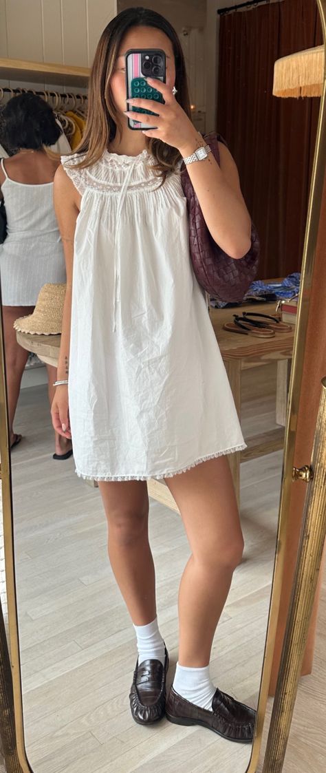 How To Style White Dress Casual, Summer In Rome Outfits, Garment Friendly Outfits, Milan Outfits Summer, Feminine Style Aesthetic, Sophisticated Summer Outfits, Casual Dress Aesthetic, New England Summer Outfits, San Francisco Aesthetic Outfits