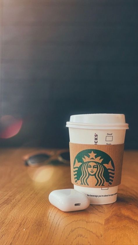 Starbucks Aesthetic Wallpaper, Coffee Wallpapers, Cafe Background, Starbucks Wallpaper, Starbucks Design, Morning Coffee Images, Starbucks Lovers, Instagram Emoji, Coffee Wallpaper