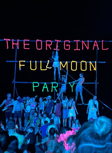 Full Moon Party Aesthetic, Koh Phangan Aesthetic, Thailand Full Moon Party, Thailand Night Aesthetic, Thailand Party, Bangkok Thailand Aesthetic Night, Koh Phangan Full Moon Party, Full Moon Party Koh Phangan, Full Moon Party Thailand