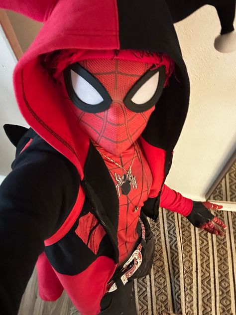 Spiderman costume with streetwear elements Skater Room, Deadpool Outfit, Spiderman Decorations, Spiderman Outfit, Men Skin Care Routine, Deadpool And Spiderman, Spiderman Costume, Amazing Spiderman Movie, Mask Style