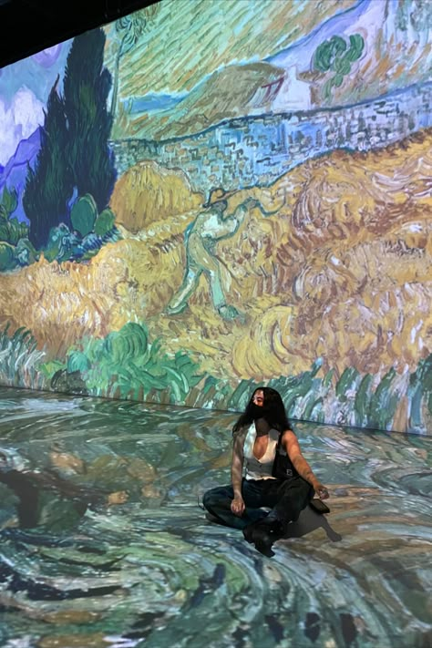 Vincent Van Gogh Art exhibition Van Gogh Photo, Van Gogh Exhibition, Museum Photography, Vincent Van Gogh Art, Photos Aesthetic, Arte Van Gogh, Van Gogh Museum, Surf Lifestyle, Artist Aesthetic