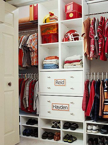 Functional and fun storage ideas make it easy for kids to keep closets organized and clutter-free. Closet Organization Solutions, Kids Closets, Closet Clutter, Shared Closet, Boys Closet, Organized Closet, Clothes Closet Organization, Kids Closet Organization, Kid Closet