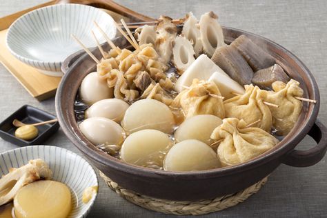 Oden Soup, Prepare Tofu, Beef Skewers, Japanese Curry, Soup Mixes, Bite Size, Boiled Eggs, Skewers, Mochi