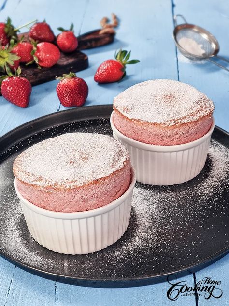 This Strawberry Souffle is a heavenly dessert with a delicate texture, that's as light as a cloud and bursting with strawberry flavor. Made from fresh strawberries, eggs, sugar, and a touch of magic, this sweet sensation is a symphony of flavors and textures. Strawberry Souffle Recipes, Souffle Recipes Easy, Ice Cream Cake Birthday, Strawberry Souffle, Egg Souffle, Trendy Recipes, Food To Draw, Sweet Potato Souffle, Strawberry Things