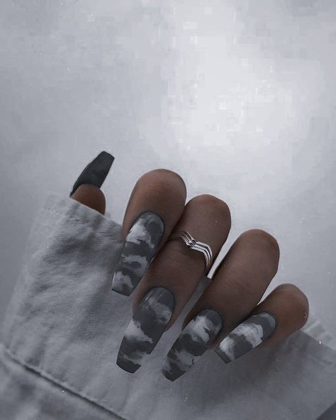 Black Shilak, Black And Gray Nails, Black Acrylic Nails, Stylish Nails Designs, Nails 2022, Grunge Nails, Casual Nails, Gray Nails, Nails Only