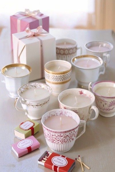 Teacup Crafts, Diy Projektit, Teacup Candles, Handmade Holiday Gifts, Cadeau Diy, Candle Favors, Candle Cup, Cups And Saucers, Handmade Holiday