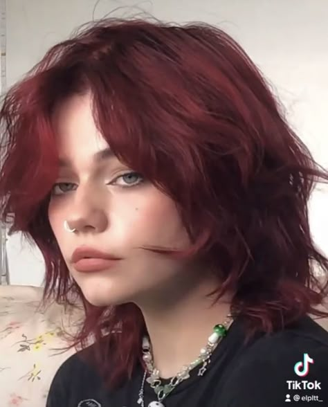 Short Dyed Hair, Short Red Hair, Wolf Haircut, Short Grunge Hair, Red Hair Inspo, Dyed Hair Inspiration, Hairstyle Tutorials, Hair Inspiration Short, Halo Hair