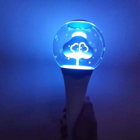 Blue Lightstick, Lightsticks Kpop, Lightstick Ideas, Kpop Lightstick, Group Ideas, Light Stick, Blue Clouds, Cloud 9, The Wiz