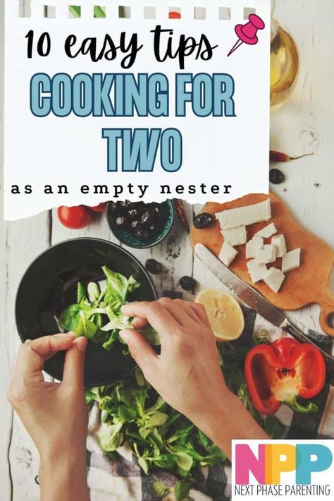 Crockpot Recipes For Two, Tips For Cooking, Recipe For 2, Baking Hacks, Best Graduation Gifts, College Dorm Room Essentials, Cook Healthy, Dinner For One, Healthy Meals To Cook