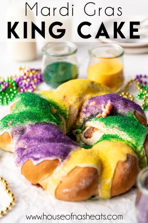 Mardi Gras King Cake King Cake Recipe, Mardi Gras King Cake, How To Braid, Mardi Gras Food, Sweet Dough, Cinnamon Recipes, King Cake, Monkey Bread, Cream Cheese Filling