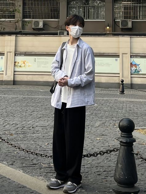 Chinese Guy Outfit, Chinese Streetwear Men, Chinese Boy Outfit, Chinese Street Style Men, Chinese Men Fashion, Chinese Fashion Men, Agender Fashion, Outfit Nam, Chinese Street Style