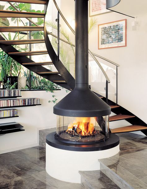 Meijifocus by Focus Fires gives you 360 degrees to view your modern wood fireplace. Designed and built in France: Click to find a local dealer today! Focus Fireplaces, Design Camino, Contemporary Fireplace Designs, Suspended Fireplace, Standing Fireplace, Hanging Fireplace, Floating Fireplace, Escalier Design, Freestanding Fireplace