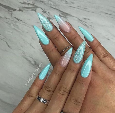 Tiffany Blue Nails, Blue Stiletto Nails, Turquoise Nails, Claw Nails, Glamour Nails, Best Acrylic Nails, Gorgeous Nails, Stiletto Nails, Cute Acrylic Nails