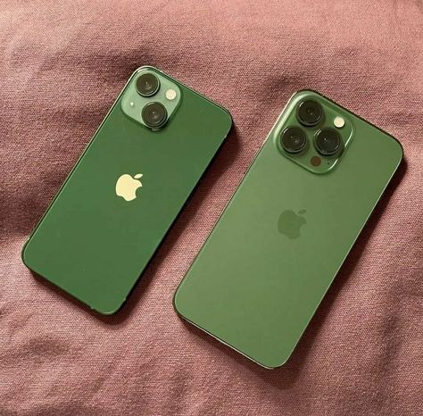 Iphone 13 Mini Green, Iphone 13 Green, Iphone Mirror Selfie, Happy Birthday Bestie Quotes, Apple Laptop Macbook, Iphone Music, Iphone Giveaway, Free Iphone Giveaway, Get Free Iphone