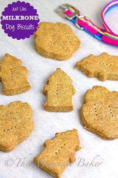 Copycat Milkbone Dog Biscuits #DogBiscuitRecipe #MilkboneCopycat #DogTreats Dog Biscuit Recipes, Prepared Meals, Diy Dog Treats, Puppy Treats, Healthy Dog Treat Recipes, Dog Cookies, Dog Biscuits, Dog Recipes, Dog Treat Recipes