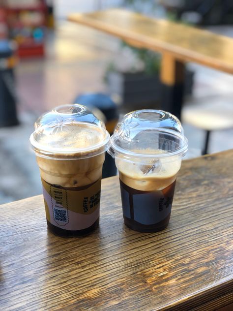 Greek Frappe and Freddo Espresso - Coffee in Greece Freddo Espresso, Greece Coffee, Regions Of The Philippines, Greek Coffee, Coffee Guide, Coffee Type, Drink Coffee, Coffee Cafe, Food Tours