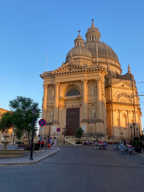 South Europe, Summer Architecture, Gozo Malta, Building Inspiration, Malta Gozo, Holiday Mood, Maybe Someday, Aesthetic Travel, Christmas Travel