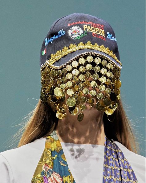 arab fashion week/ emergency room cap ss’22 Arab Fashion Modern, Arabic Outfit, Lesbian Outfits, Concept Clothing, Diy Fashion Clothing, Boho Glam, Arab Fashion, Emergency Room, Innovative Fashion